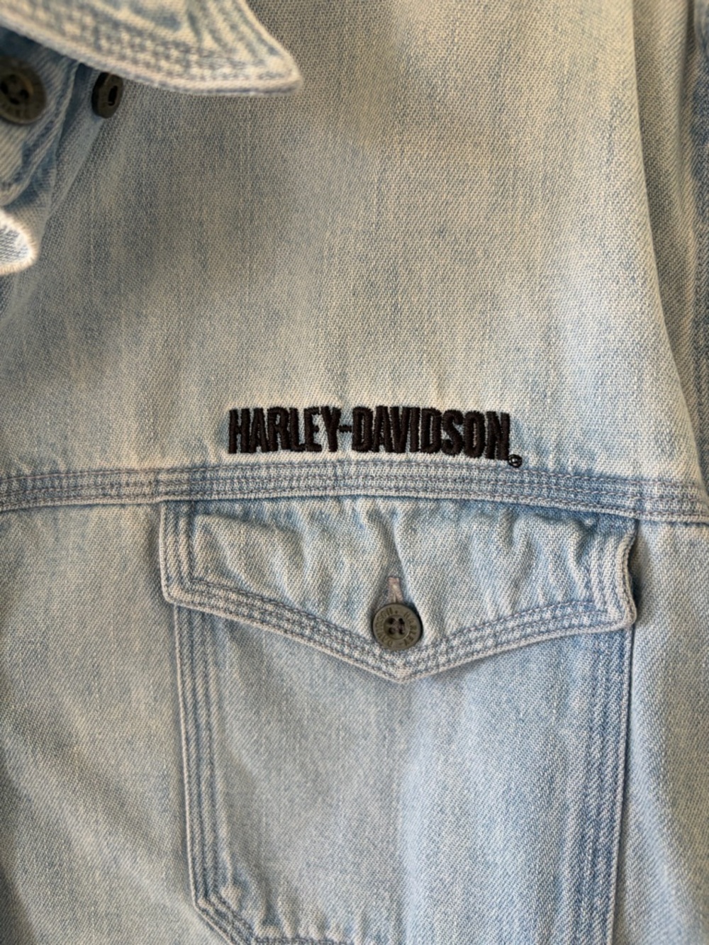 Harley-Davidson Light Blue Women's Denim Jacket with Script Logo - Picture 4 of 6